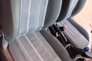 Предни седалки преди и след